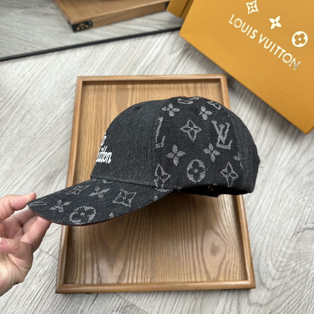 Louis Vuitton Caps